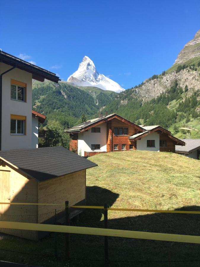 Haus Leopold Apartamento Zermatt Exterior foto