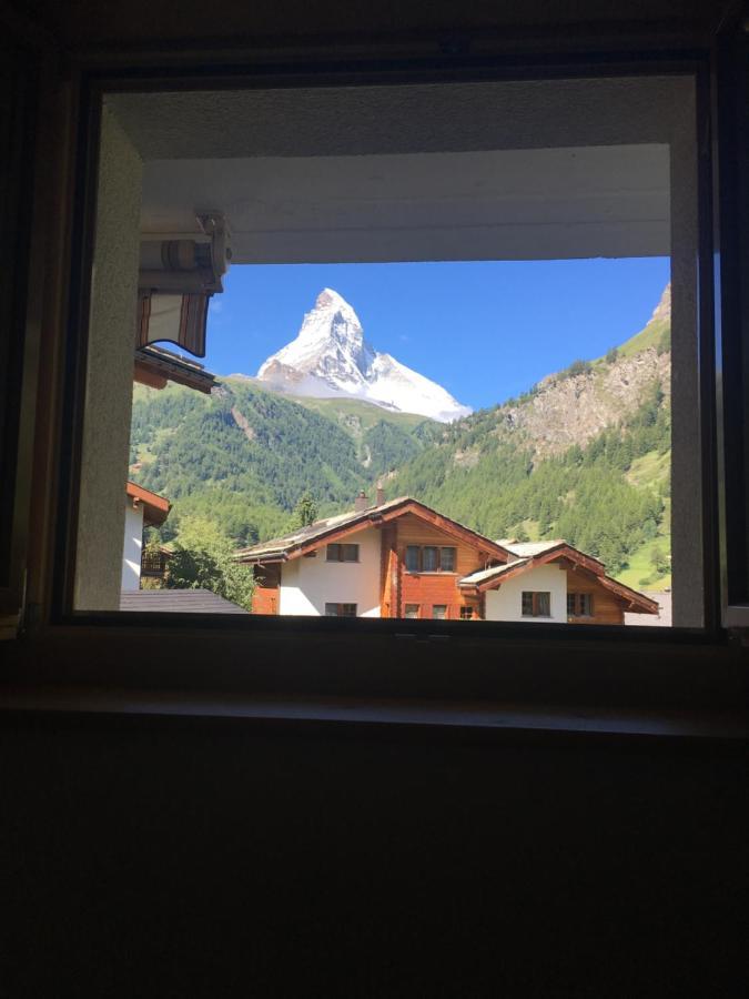 Haus Leopold Apartamento Zermatt Exterior foto