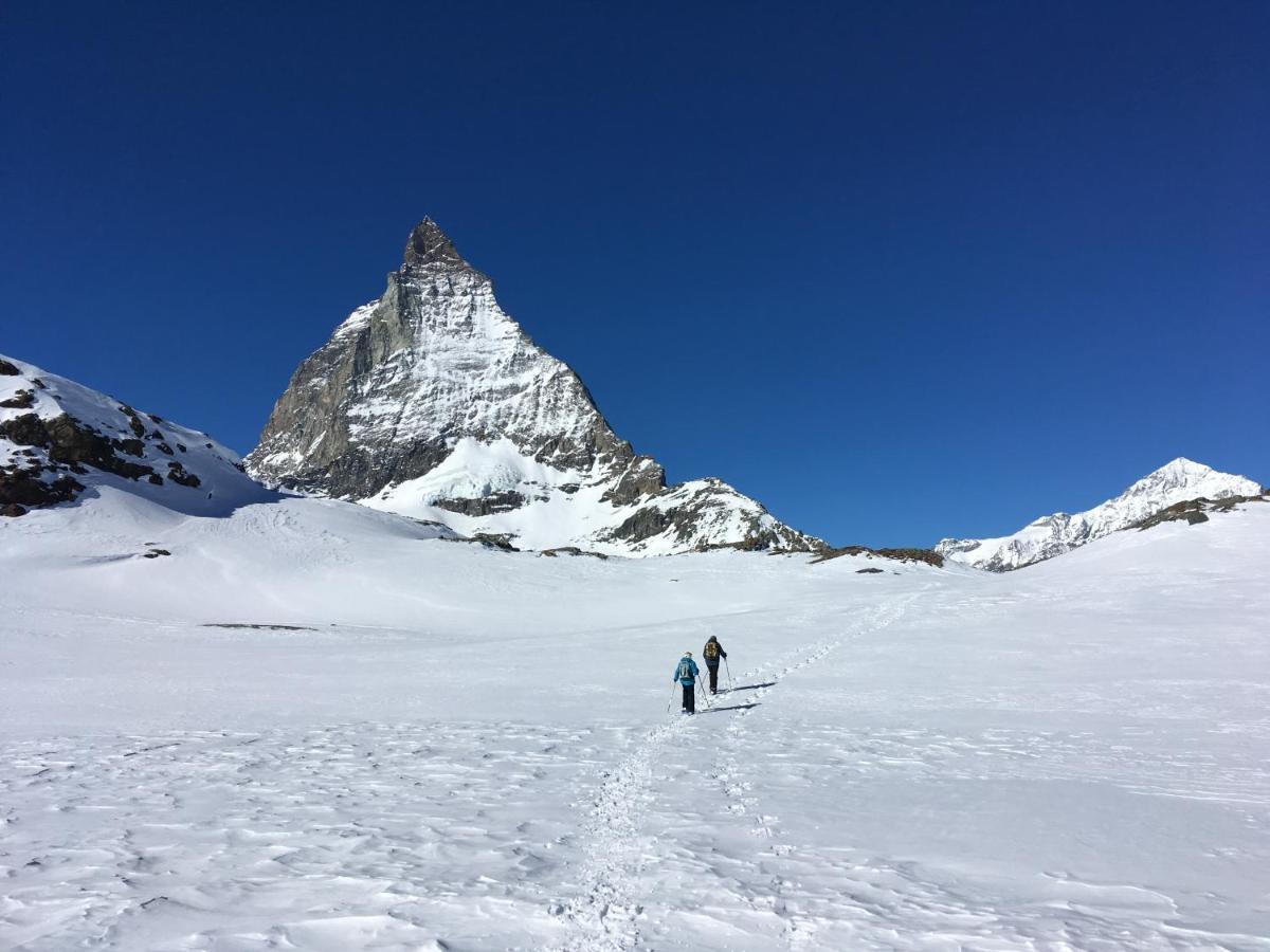 Haus Leopold Apartamento Zermatt Exterior foto