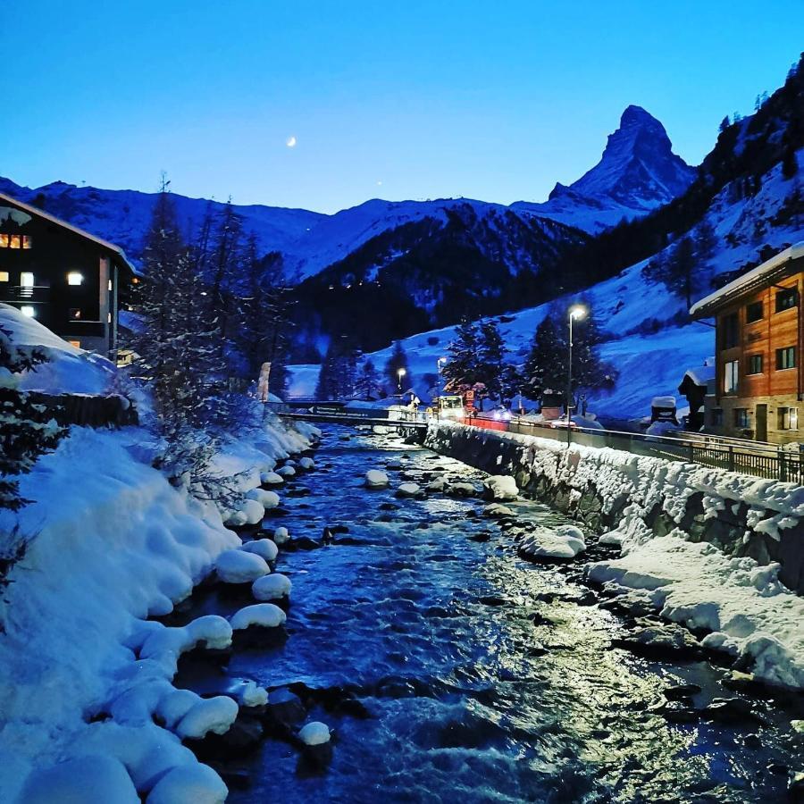 Haus Leopold Apartamento Zermatt Exterior foto